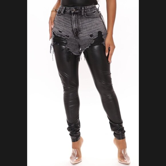 Fashion Nova  Jeans Sz 7 - Picture 2 of 4